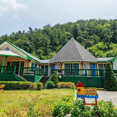 Charm Pension Капьон Екстер'єр фото