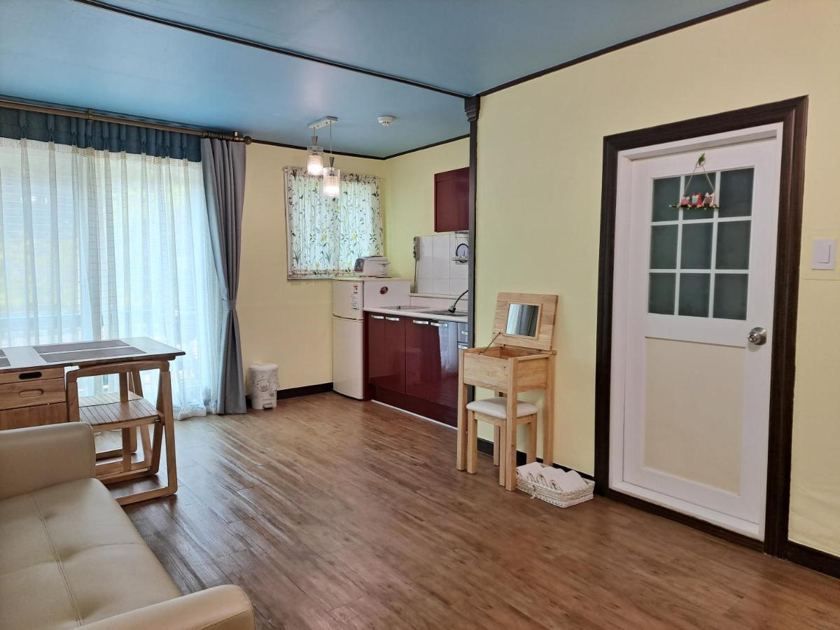 Charm Pension Капьон Екстер'єр фото