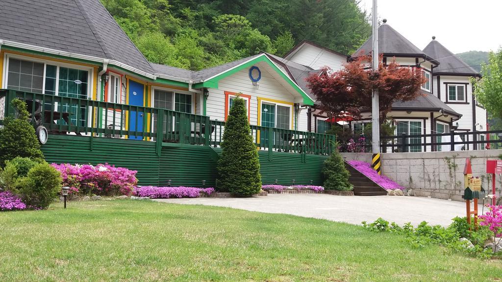 Charm Pension Капьон Екстер'єр фото